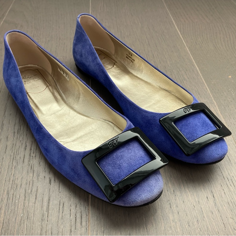 Roger Vivier Gommette Suede Ballet Flats with Black Buckle
